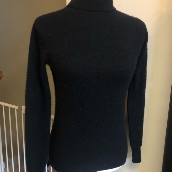 Neiman Marcus Cashmere Sweater - Picture 5 of 7